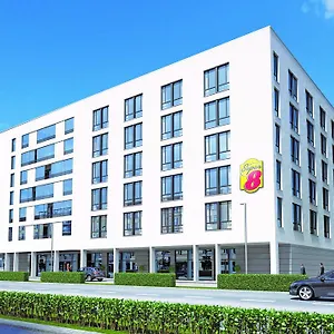 Super 8 By Wyndham West Monachium