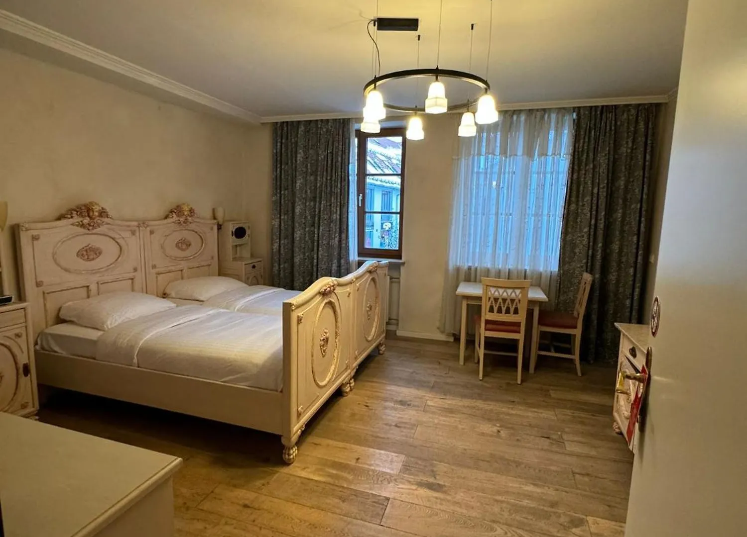 Eichen Schloessl Hotel Munich