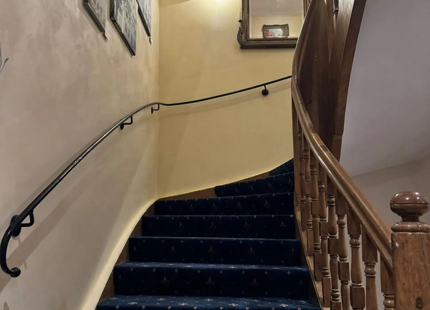 Eichen Schloessl Hotel Munich