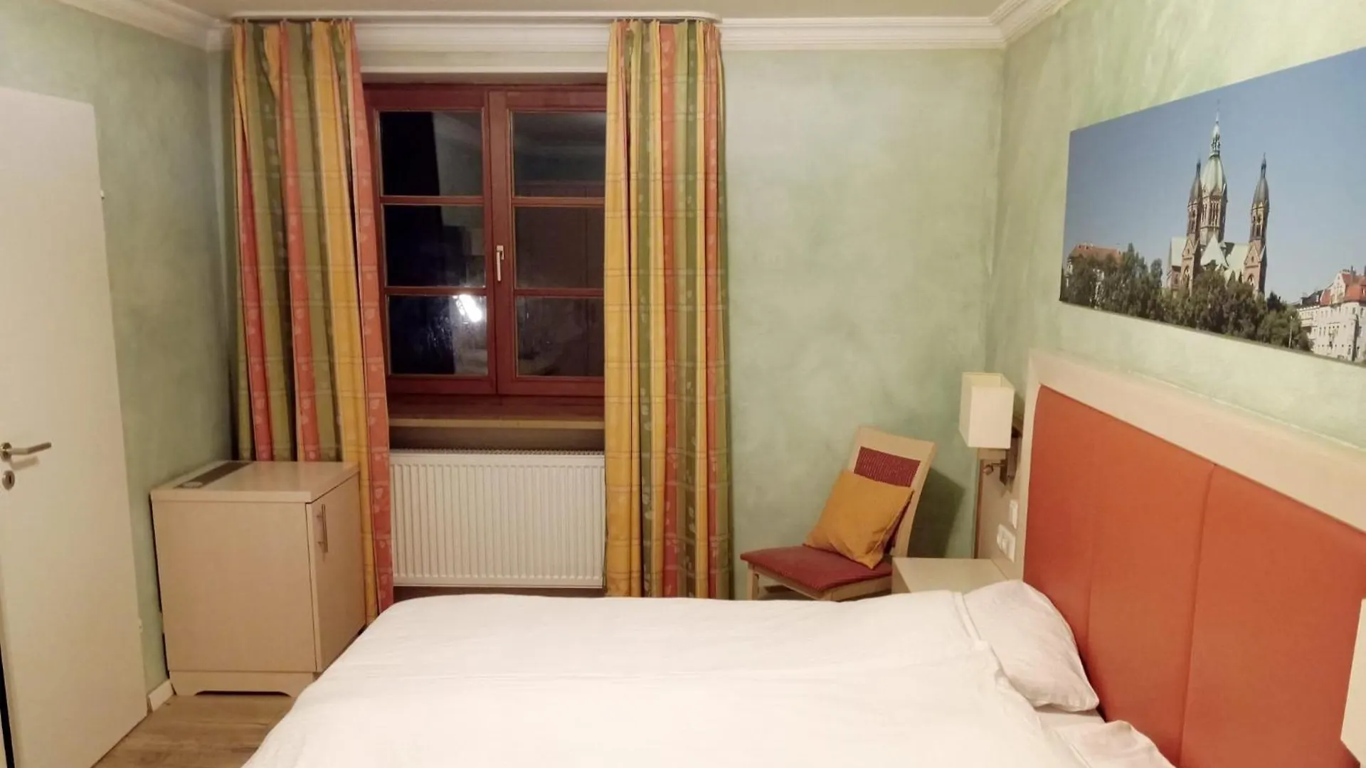 Eichen Schloessl Hotel Munich Germany